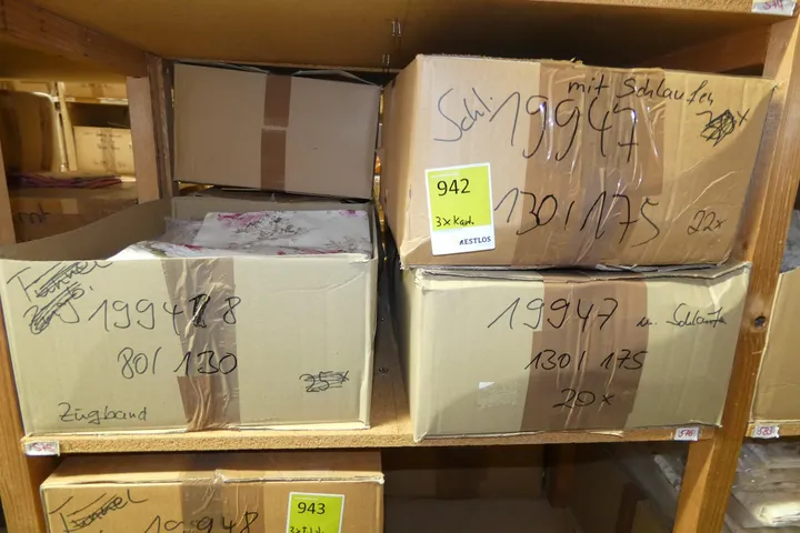 3x Karton Vorhänge Maße in cm ca. 80 x 130 / 130 x 175